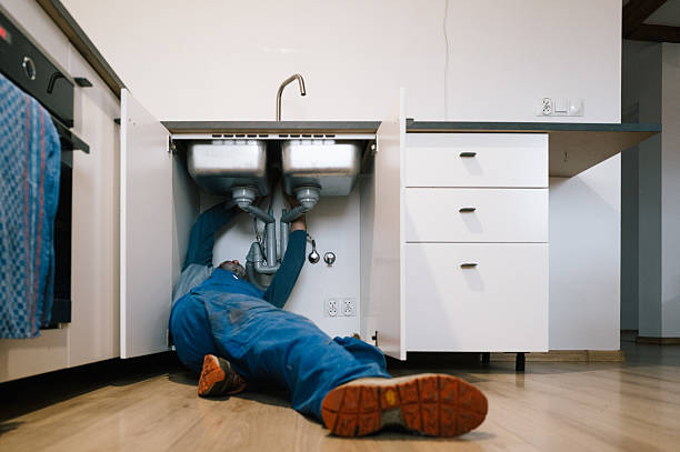 Professional Leak Detection technician working in Malden, MA